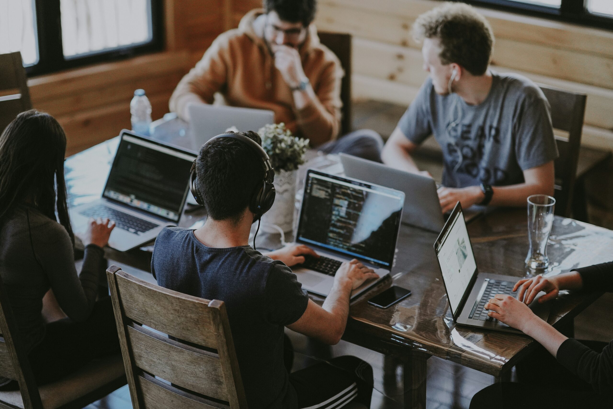 Can Software Engineers Find Work Abroad Programs Easily
