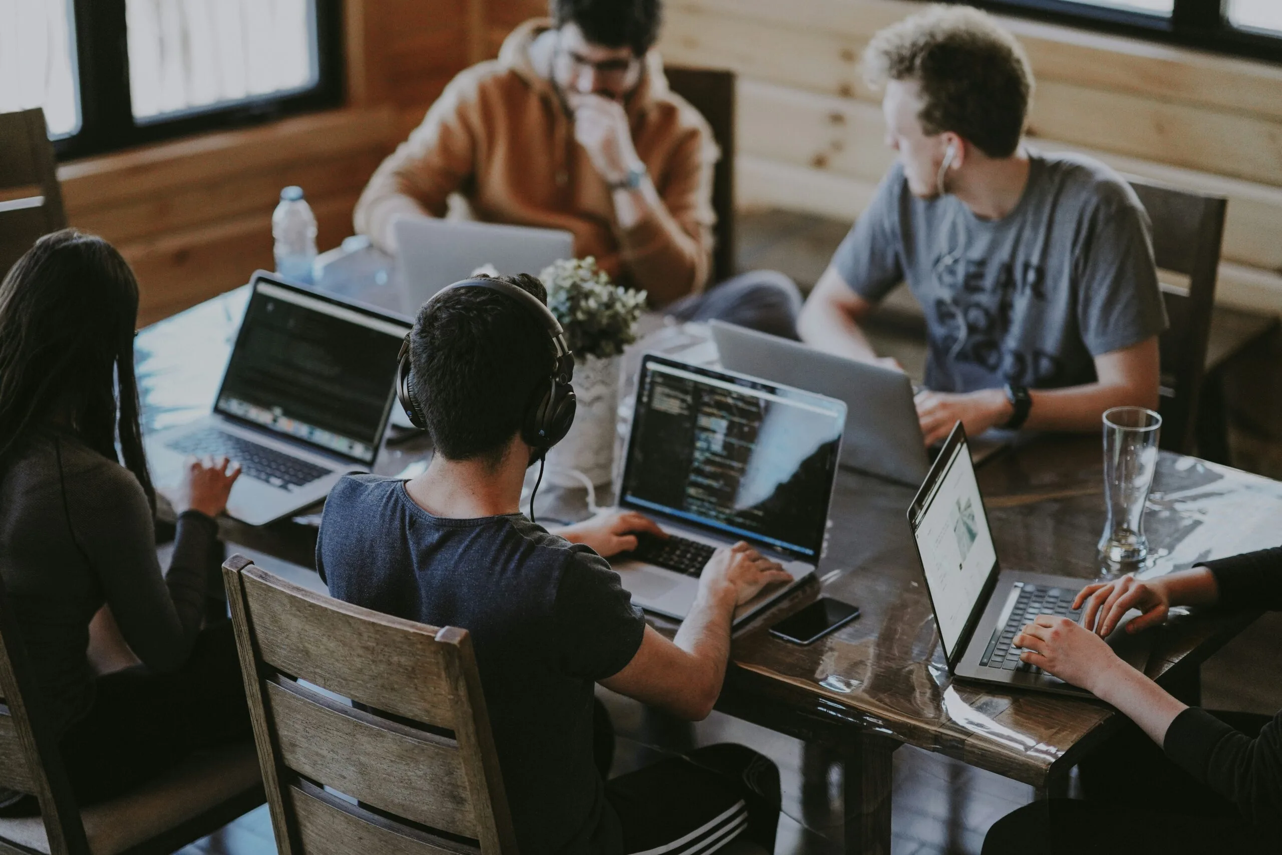 Can Software Engineers Find Work Abroad Programs Easily